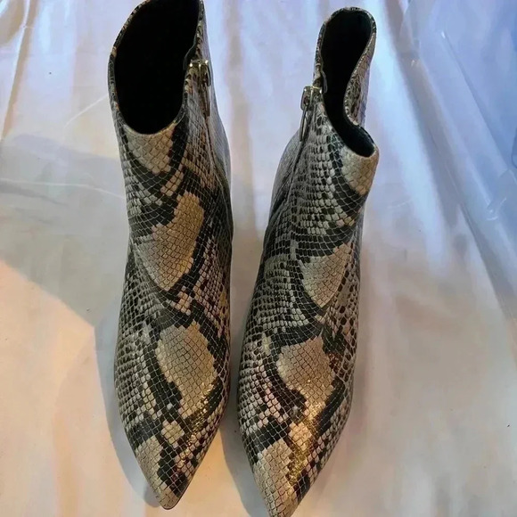 💗 Marc Fisher Ankle Boots - Size 7.5M - Picture 1 of 5